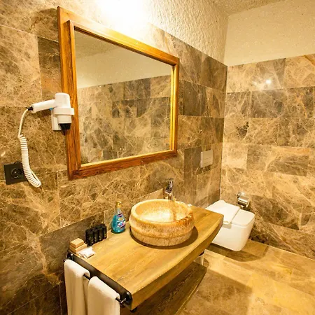 فندق Majestic Cave House