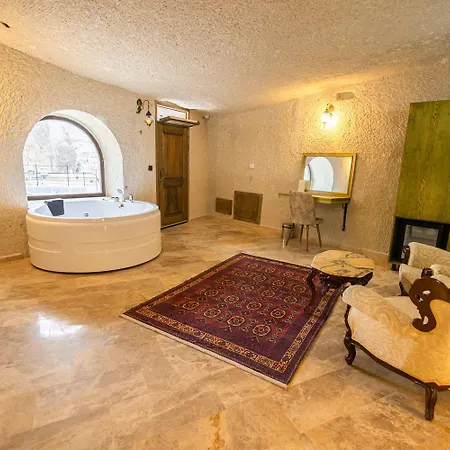 Majestic Cave House Hotel