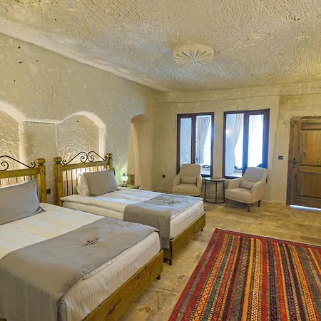 Hotel Majestic Cave House