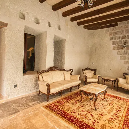 Majestic Cave House Ξενοδοχείο *