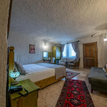 Majestic Cave House מלון *