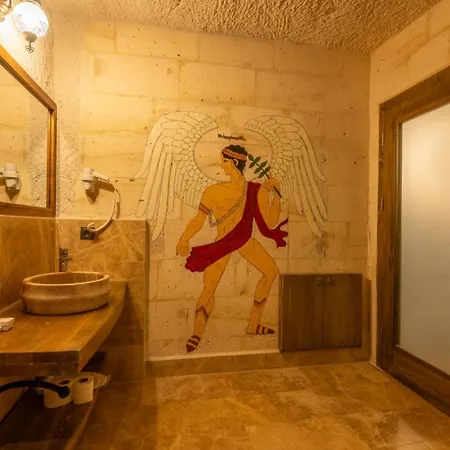 Majestic Cave House מלון