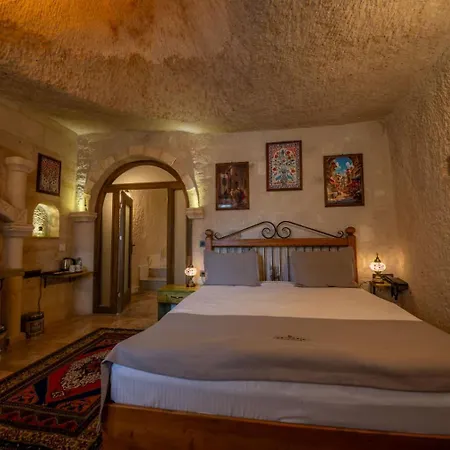 Majestic Cave House מלון נבשהיר