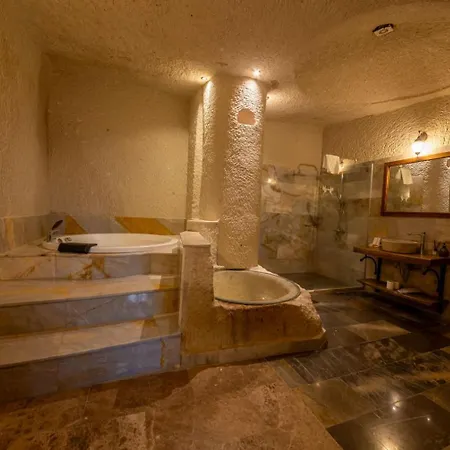מלון Majestic Cave House נבשהיר
