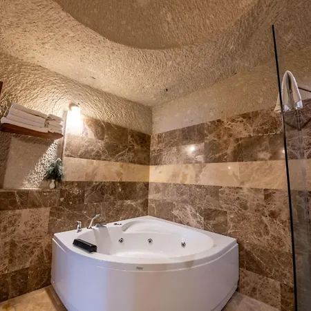 Majestic Cave House נבשהיר