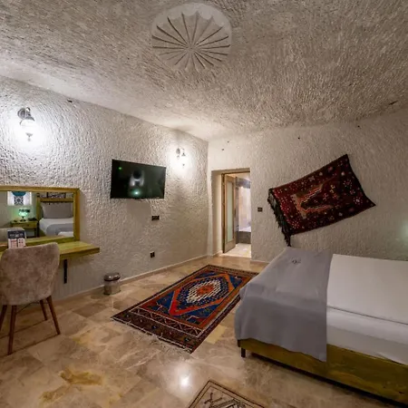 Majestic Cave House מלון נבשהיר
