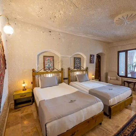 Majestic Cave House נבשהיר