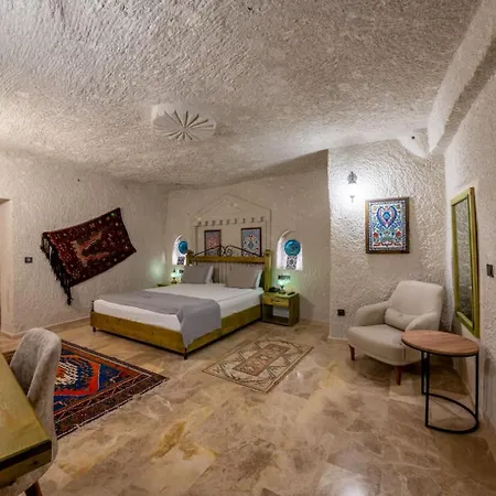 Majestic Cave House נבשהיר