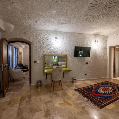 Majestic Cave House מלון נבשהיר