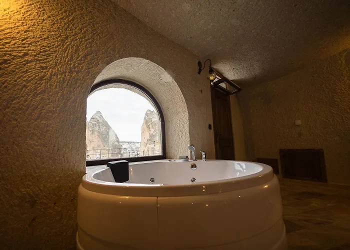 Majestic Cave House Otel