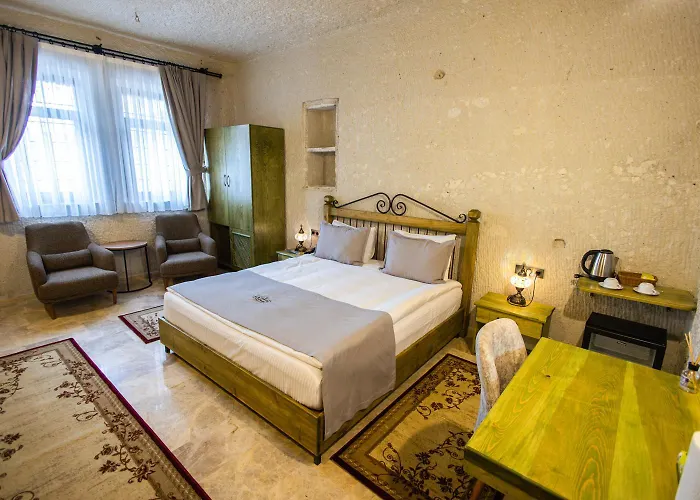 Otel Majestic Cave House *