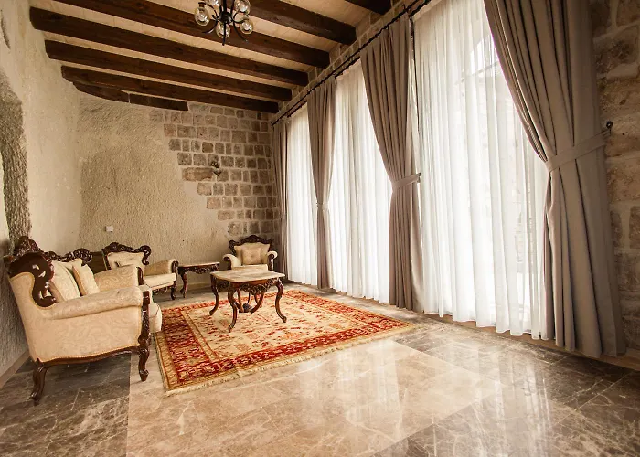 Otel Majestic Cave House